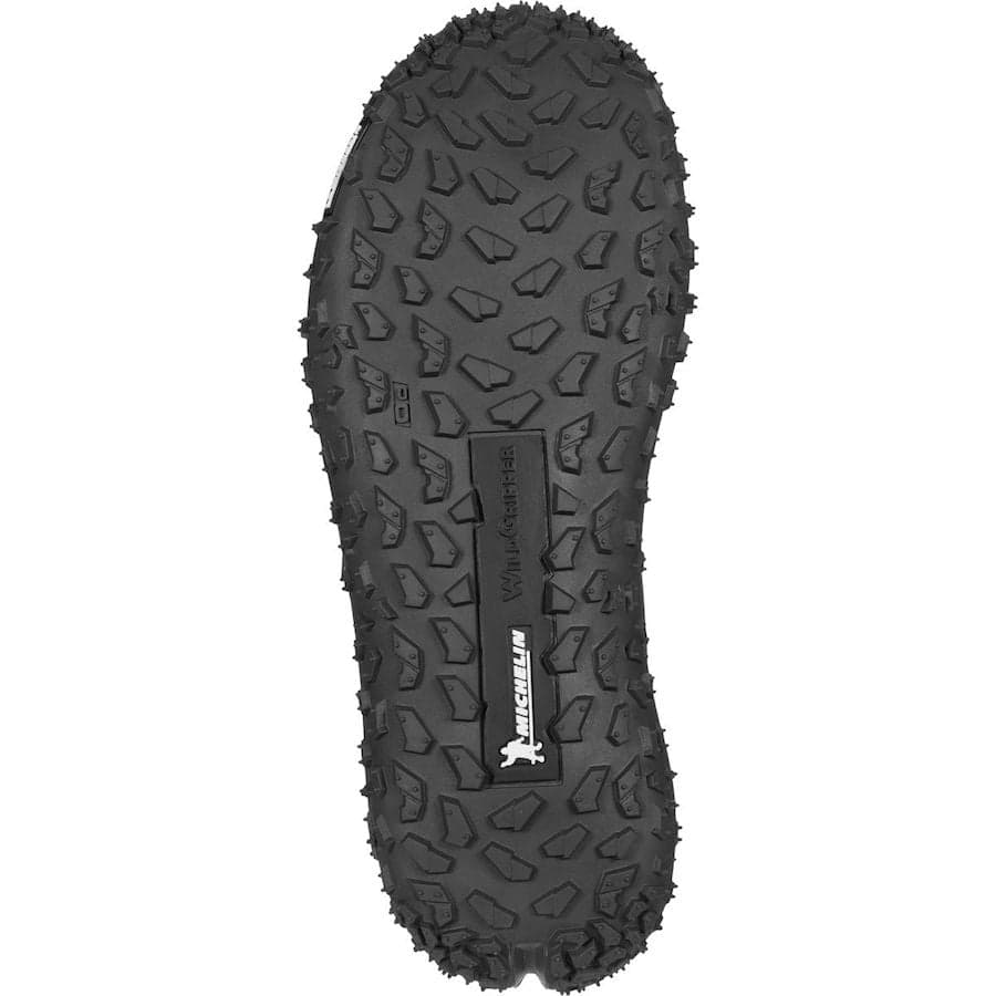 under-armour-tire-boot-4