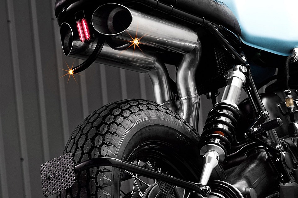 sinroja-motorcycle-bmw-r3-3.jpg