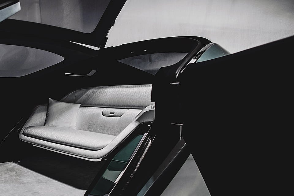 rolls-royce-103ex-specs-price-12.jpg
