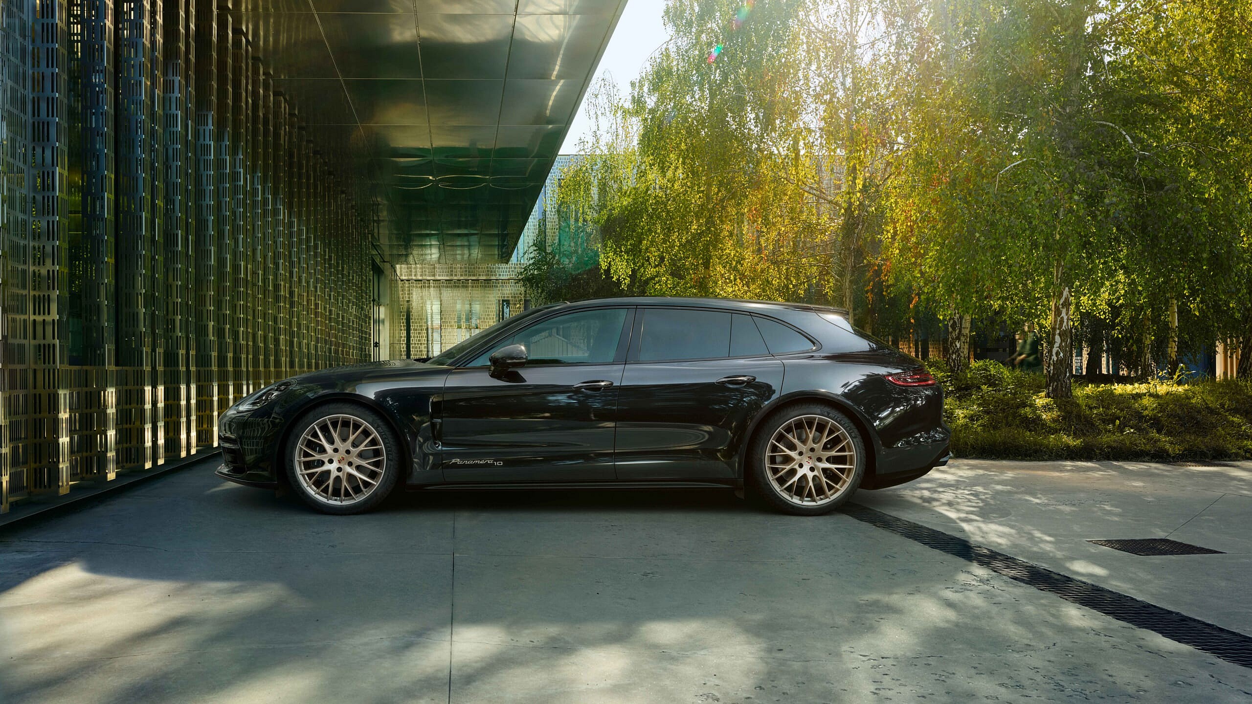 Porsche Panamera 10 Year Edition (4)
