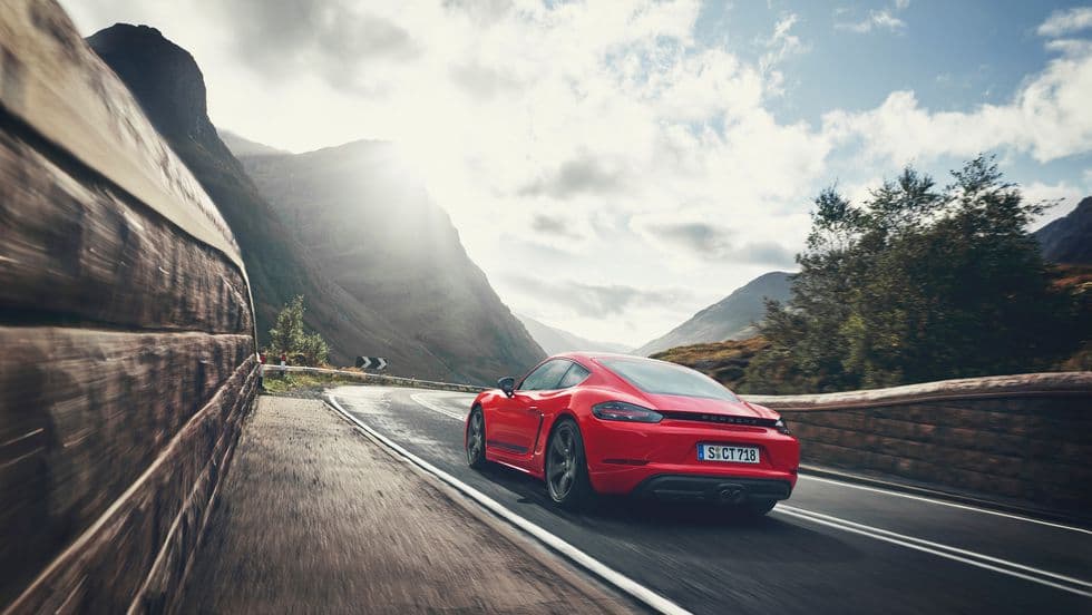 2019 Porsche Cayman T (2)