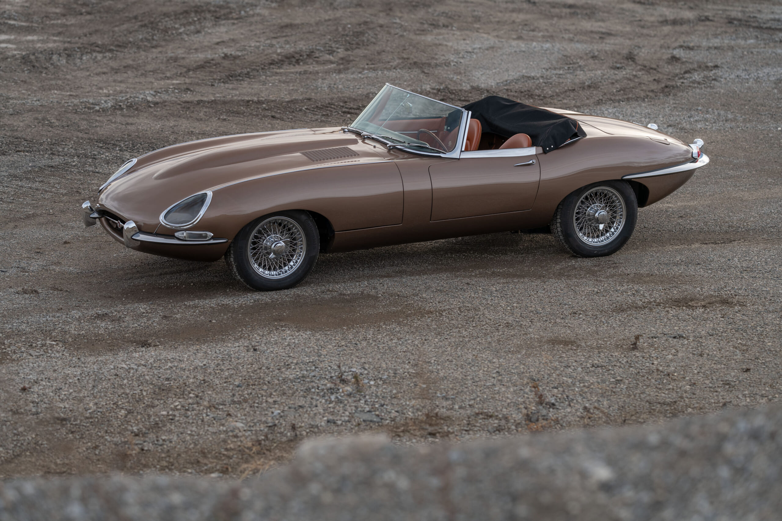 1961-Jaguar-E-Type-Series-1-3-8-Litre-Roadster-_8