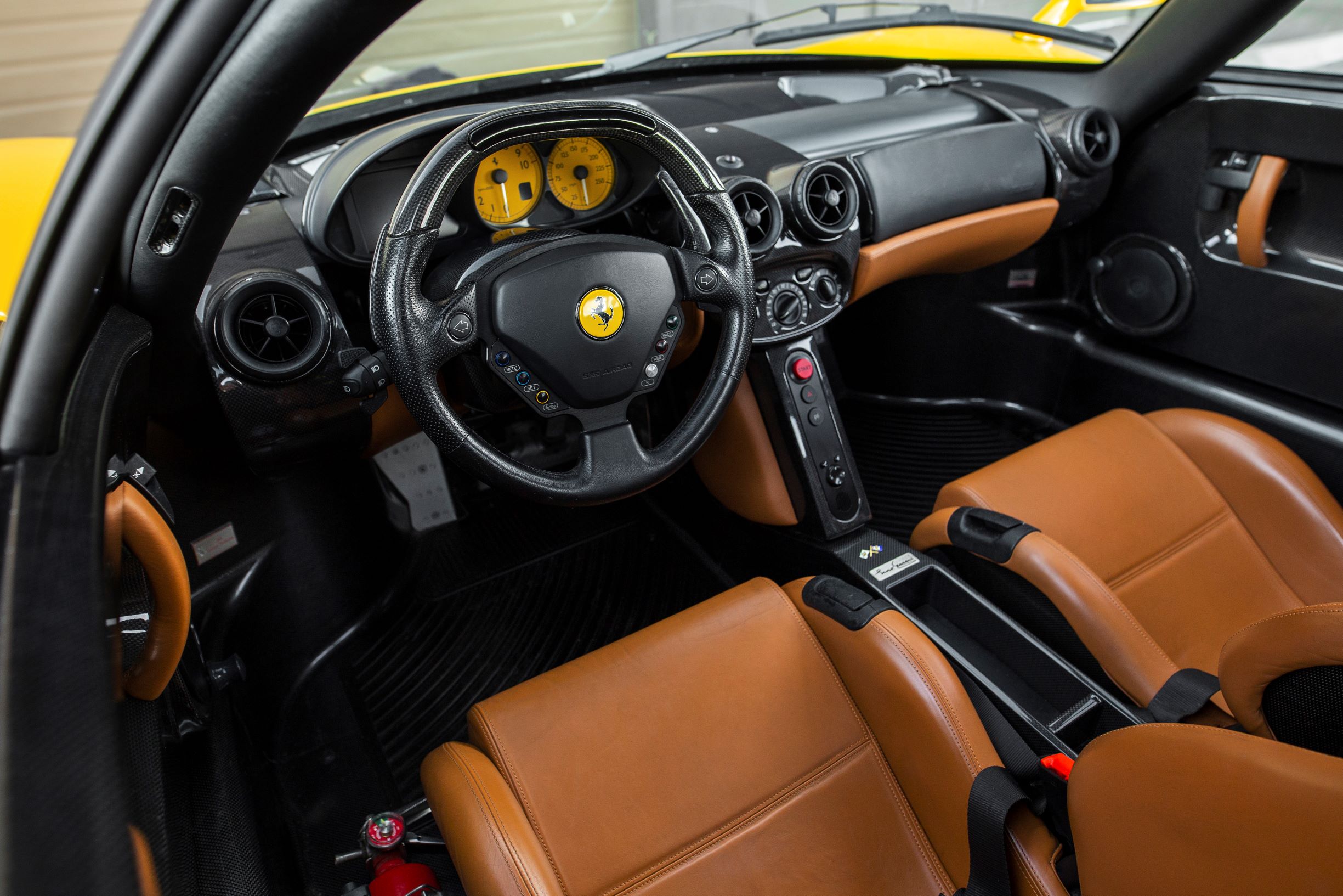 2003-Ferrari-Enzo-_12