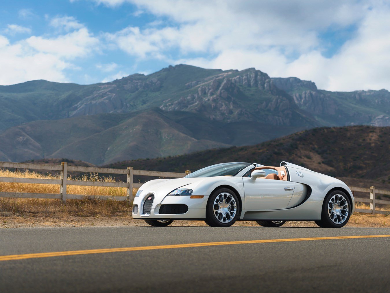 2012 Bugatti Veyron 16.4 Grand Sport 1.jpg