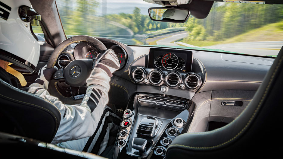 2018-GT-R-COUPE-FUTURE-GALLERY-025-GOI-D