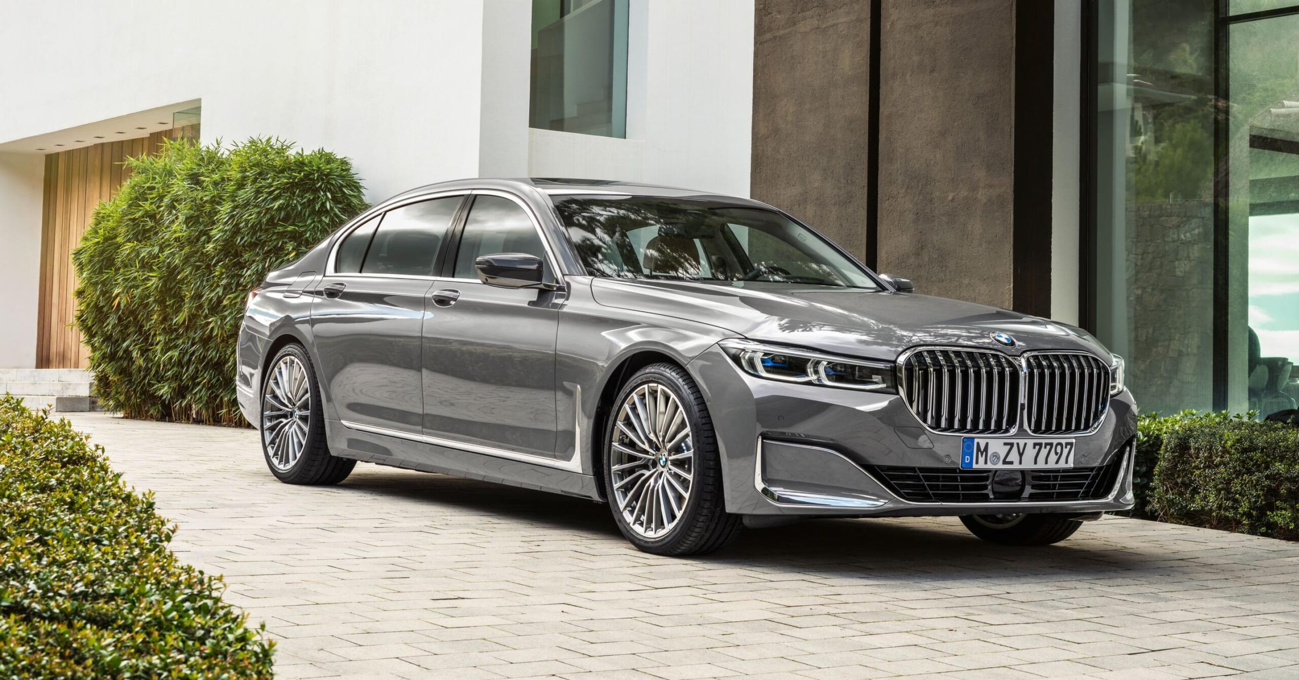 BMW Reveals Luxurious 2020 7 Series With More Tech and Style Than Ever ...