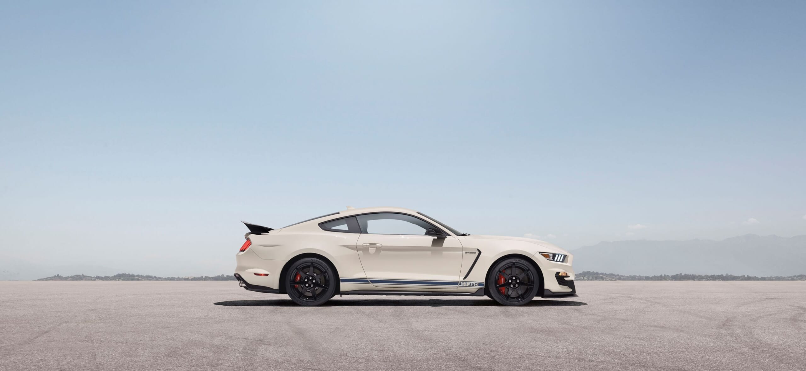 2020 Ford Mustang Shelby GT350 Heritage Edition Package (5)