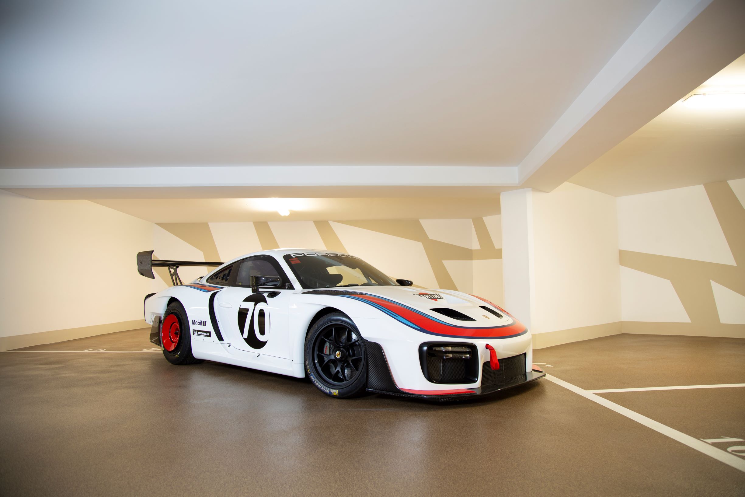 2020-Porsche-935--Martini--_0