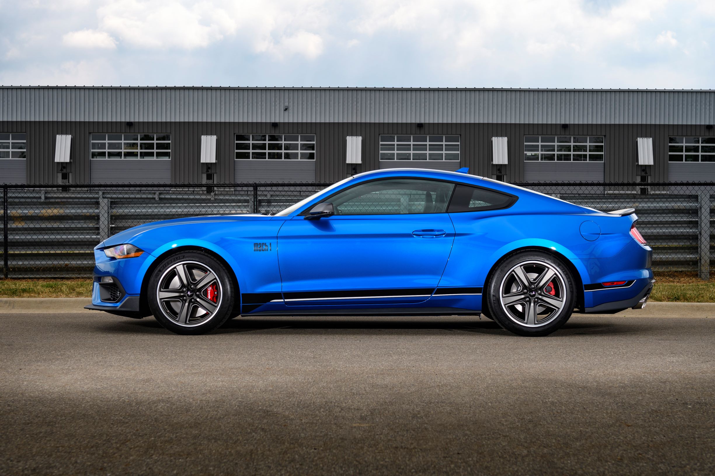 2021 Ford Mustang Mach 1 (3)