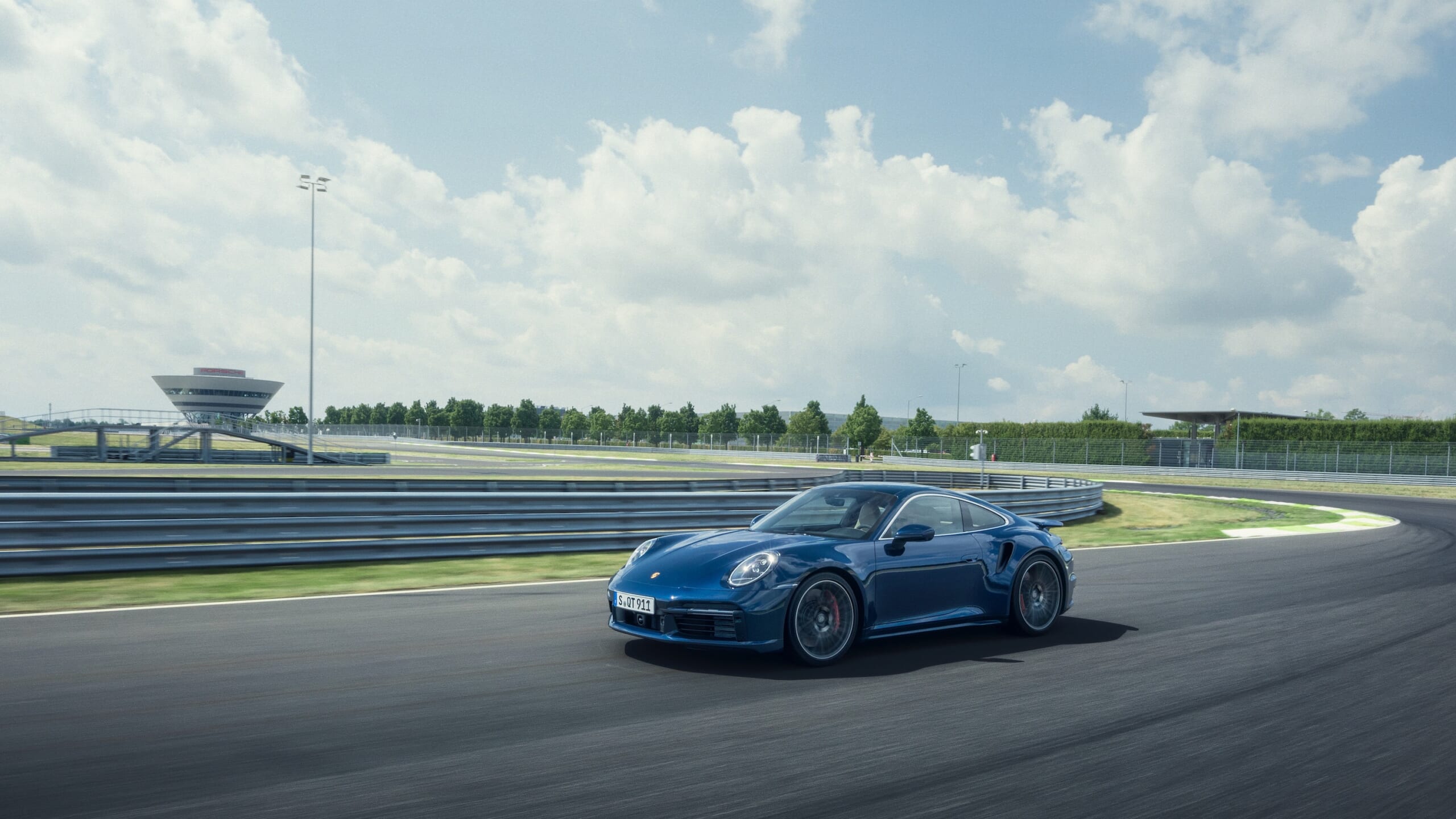 2021 Porsche 911 Turbo (7)