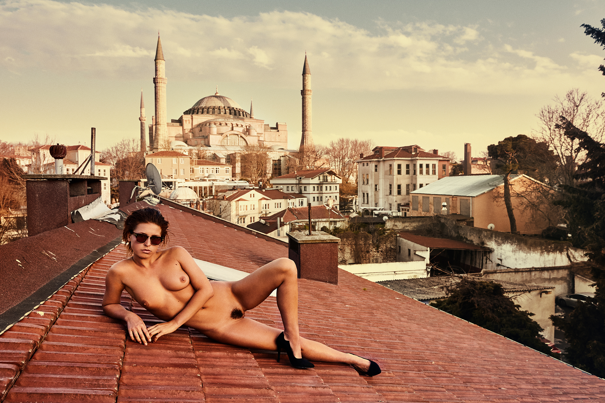 Discover the erotic side of Turkey with these flag-inspired galleries