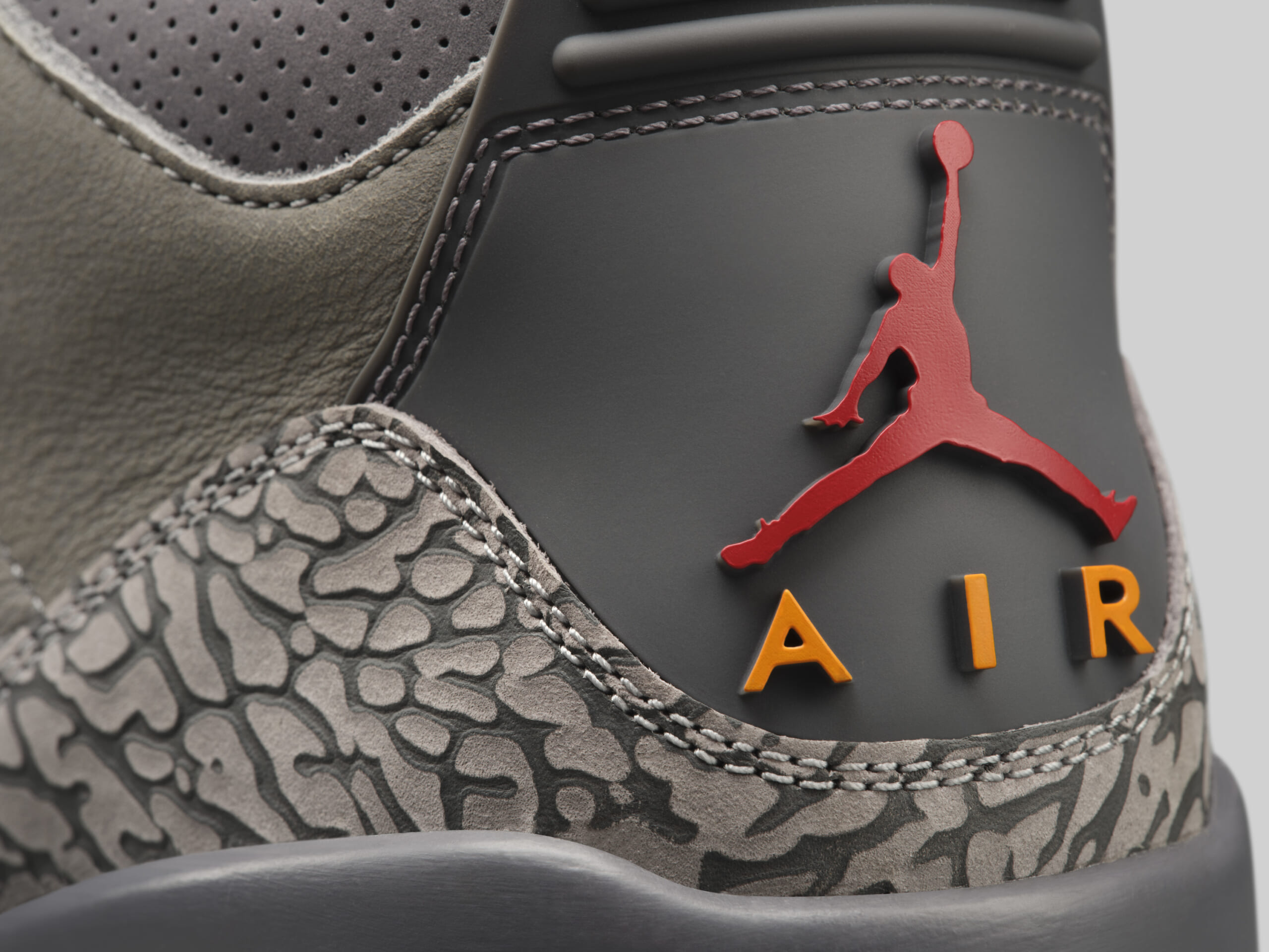 Air Jordan III Retro