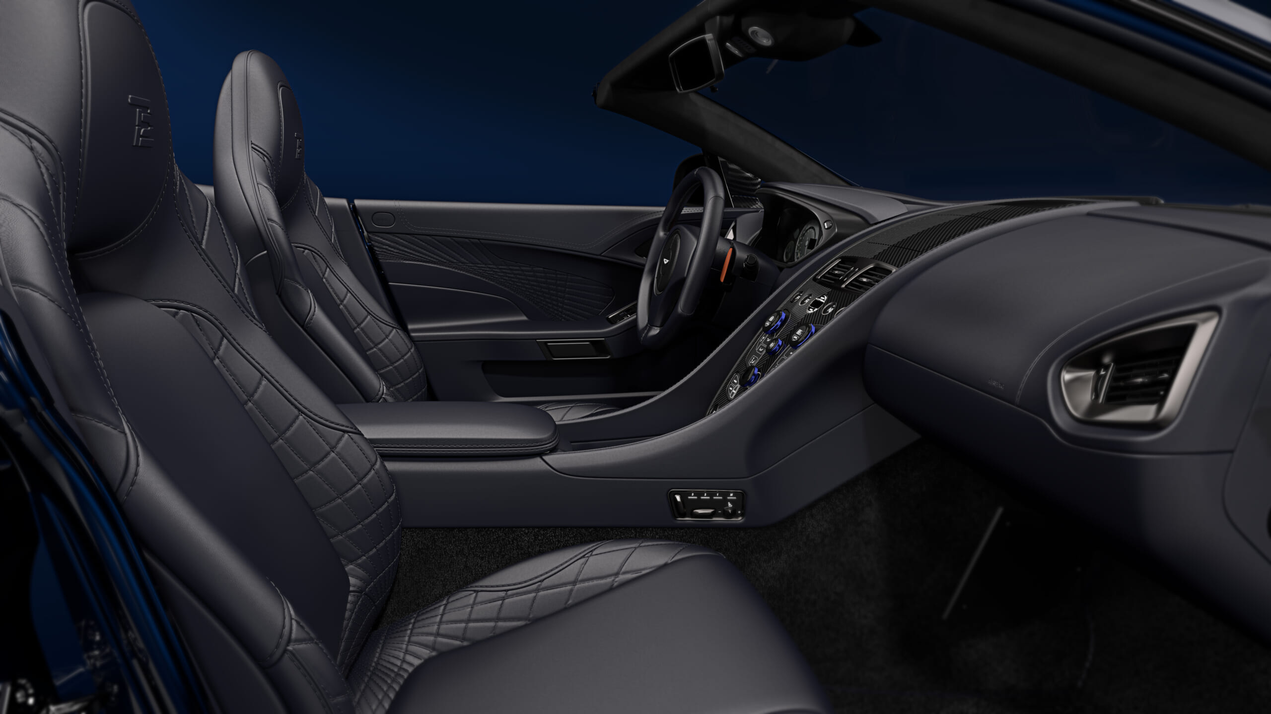 Aston Martin Vanquish S_Tom Brady Signature Edition_03