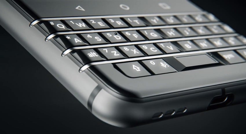 blackberry-qwerty.jpg BlackBerry new QWERTY