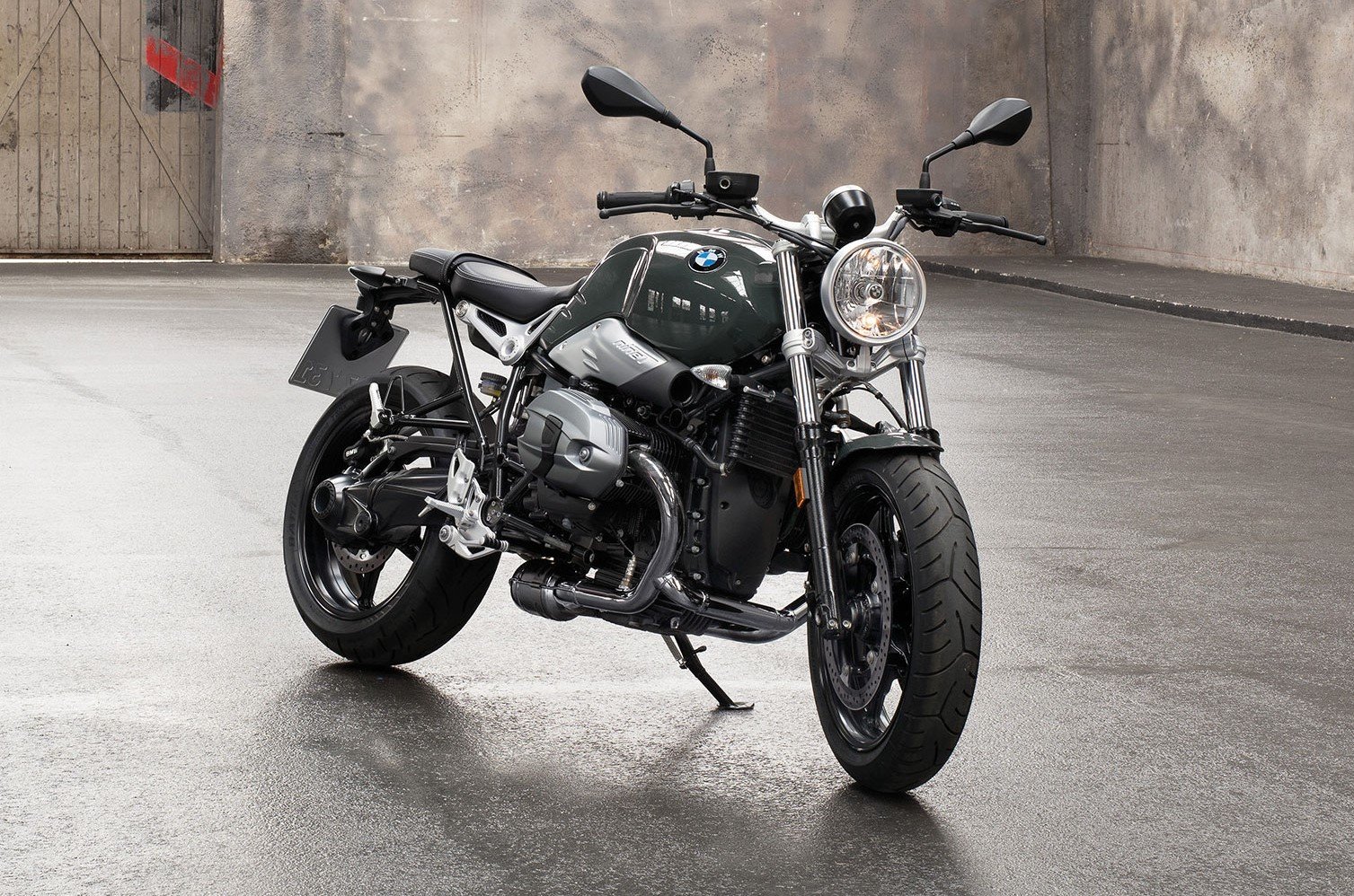BMW R nineT