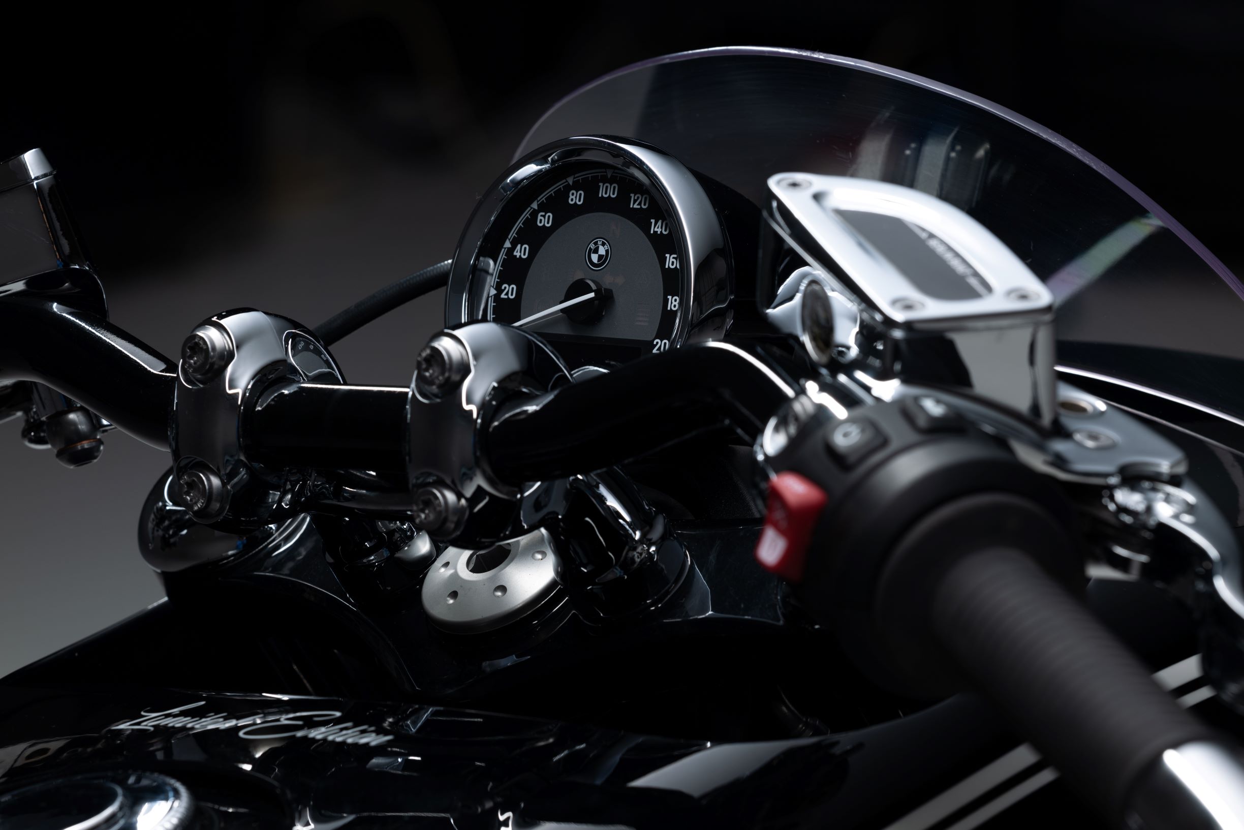 BMW R18 Spirit of Passion (2)