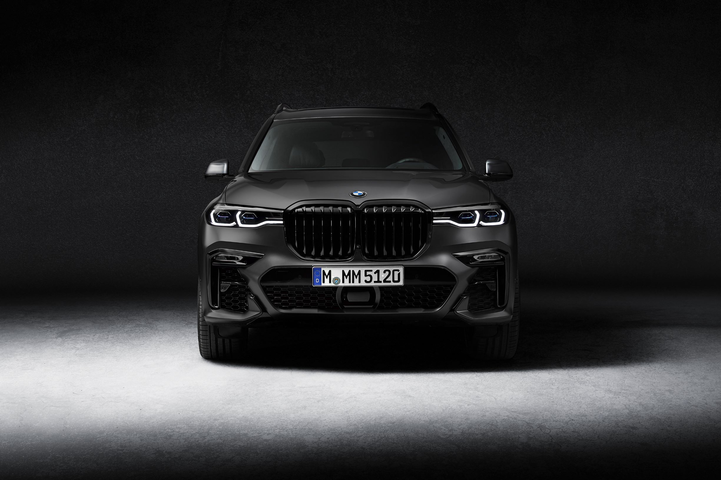 BMW X7 SUV Edition Dark Shadow (4)