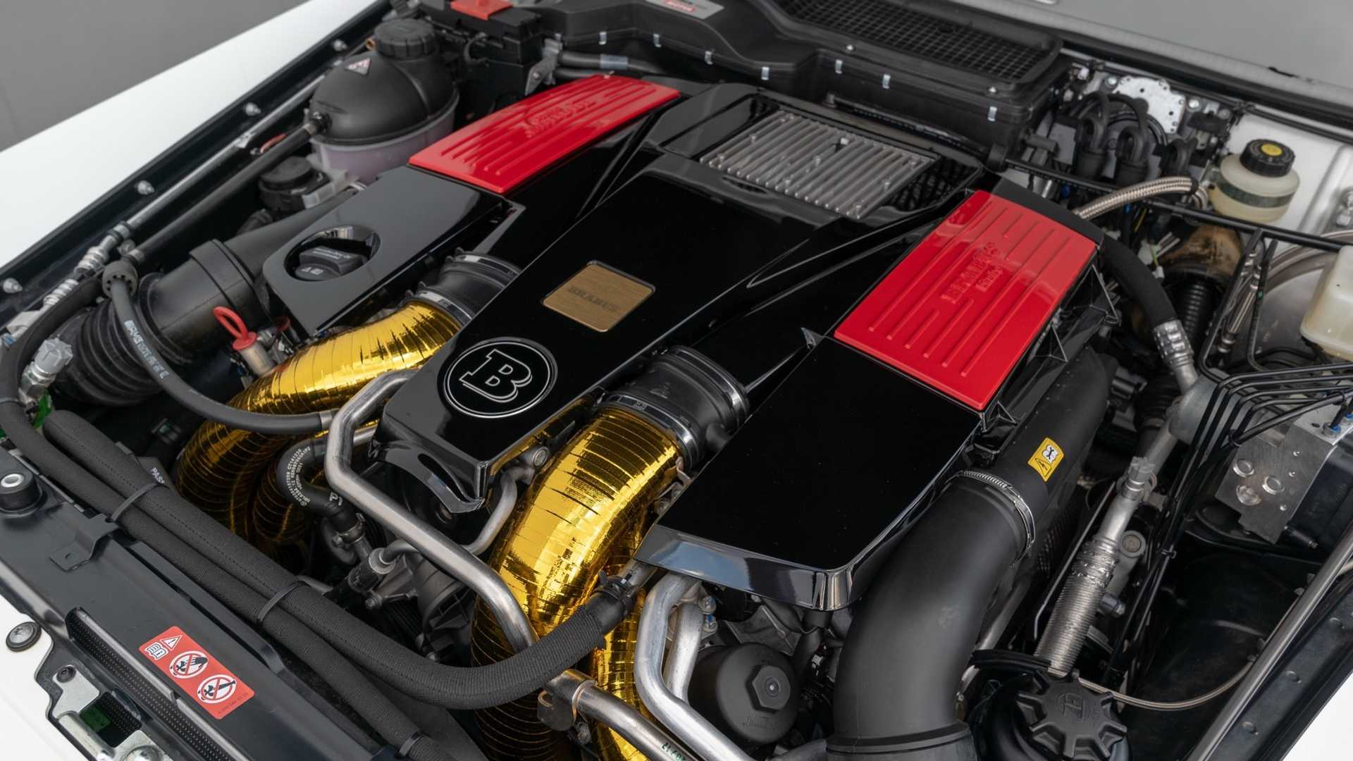Brabus 700 (4)