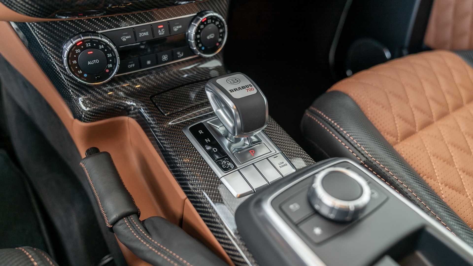 Brabus 700 (8)