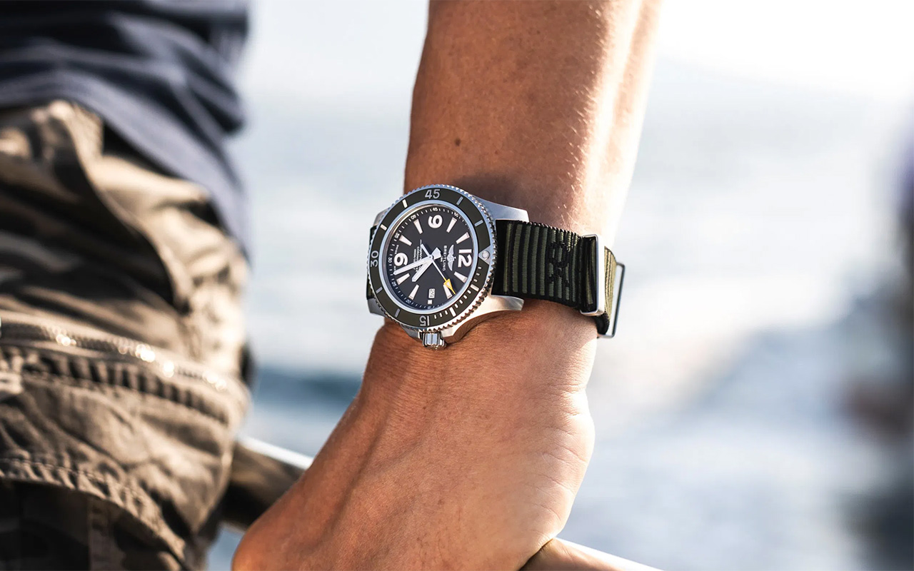 breitling-superocean-wear