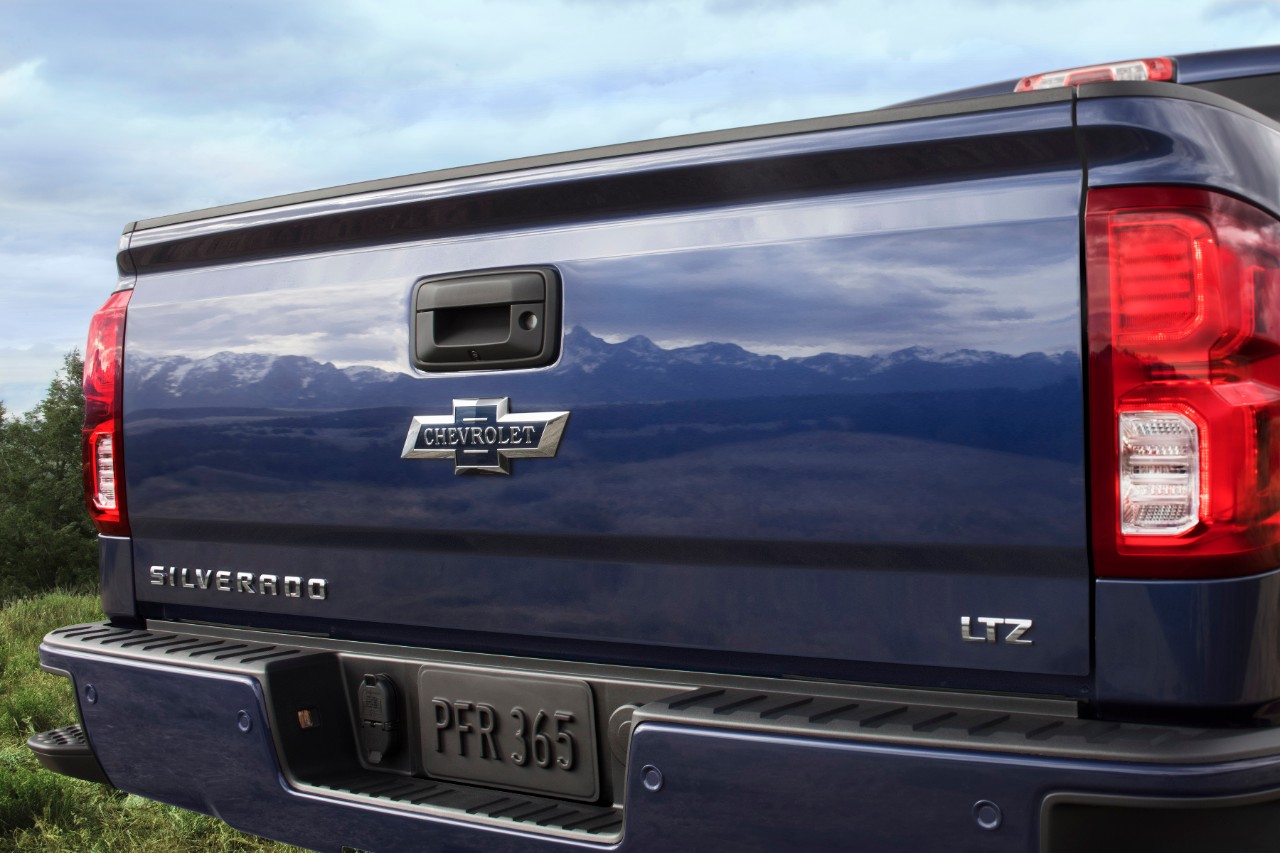 Centennial-Edition-Silverado-10
