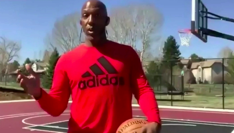 chauncey-billups-nba-horse-2