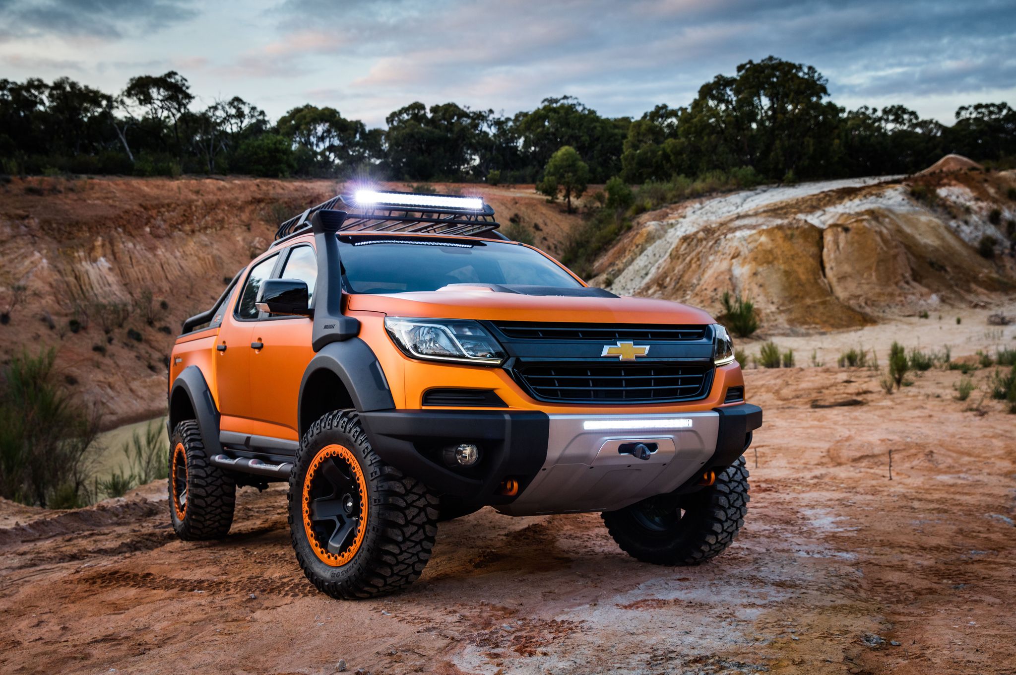 chevrolet-colorado-xtreme-concept-front-three-quarter.jpg