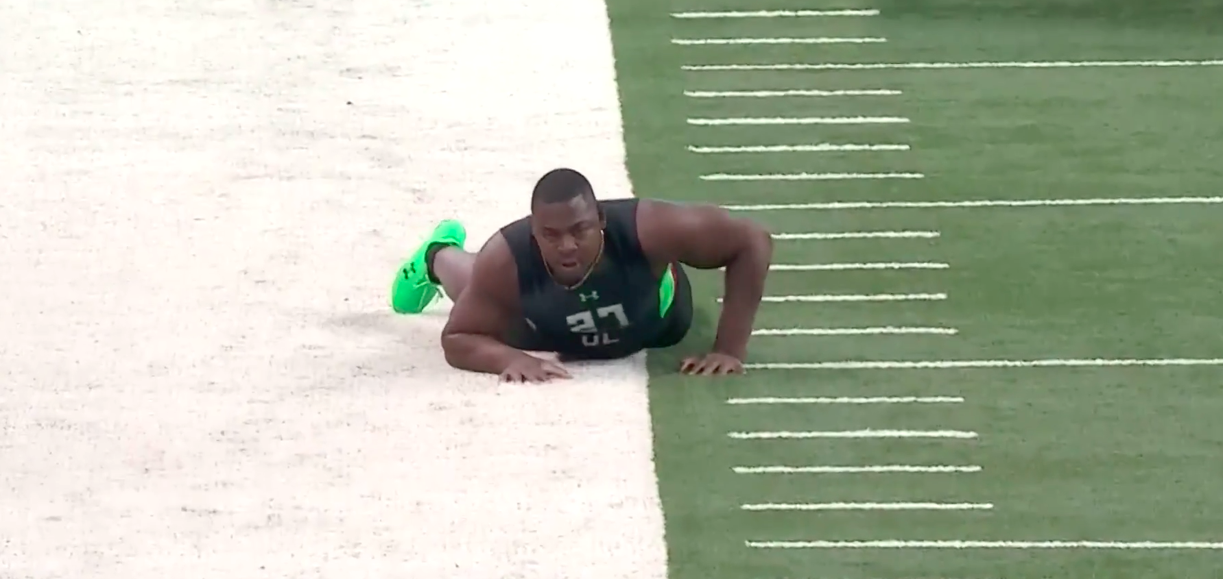 This NFL Combine Wardrobe Malfunction Is Painful to Watch 