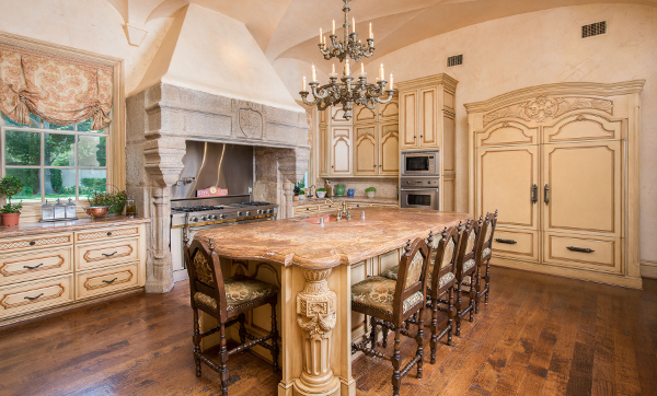 A fittingly formal dine-in kitchen