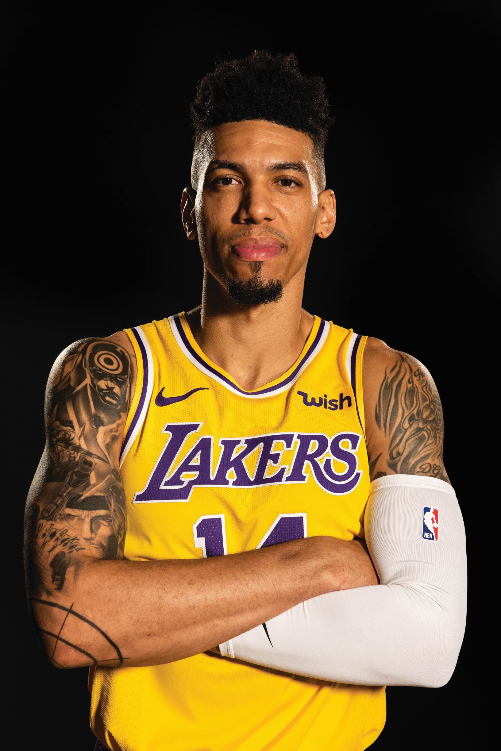 Q 🏀 on X: Danny Green recently teased a black Lakers jersey coming soon,  so I thought I'd make up my own concept for a new edition of Hollywood  Nights! LMK what