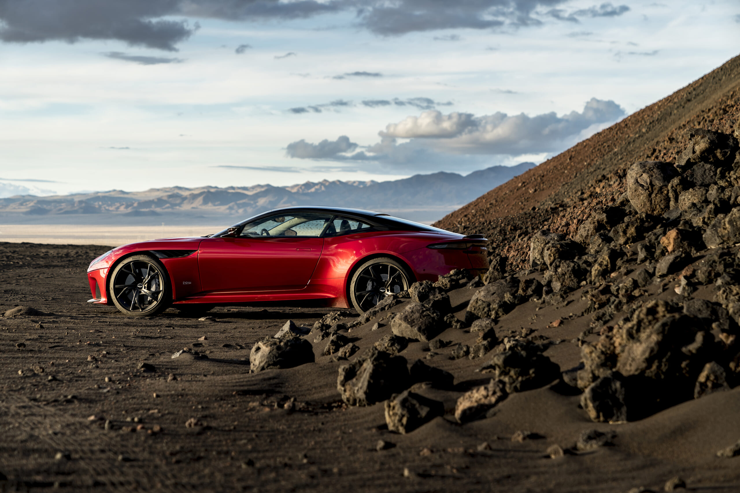 DBS_Superleggera_27789