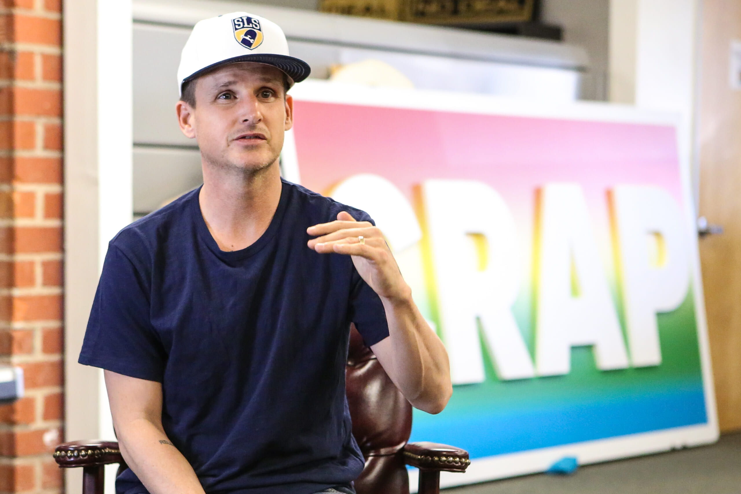 DUMB_BB_ROB_DYRDEK_PHOTO_CLIVER