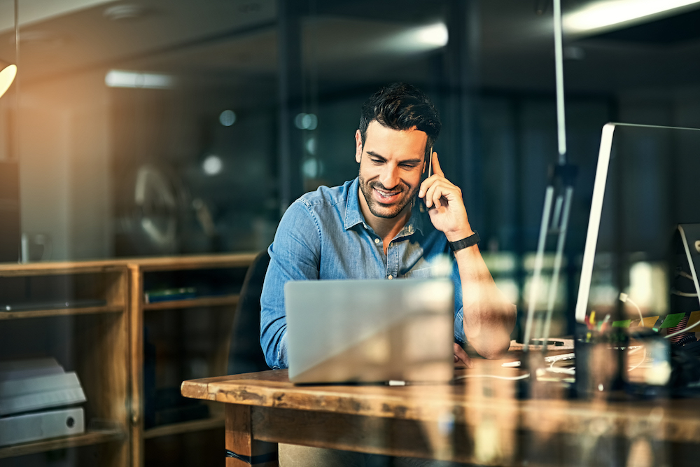 entrepreneur-laptop-main