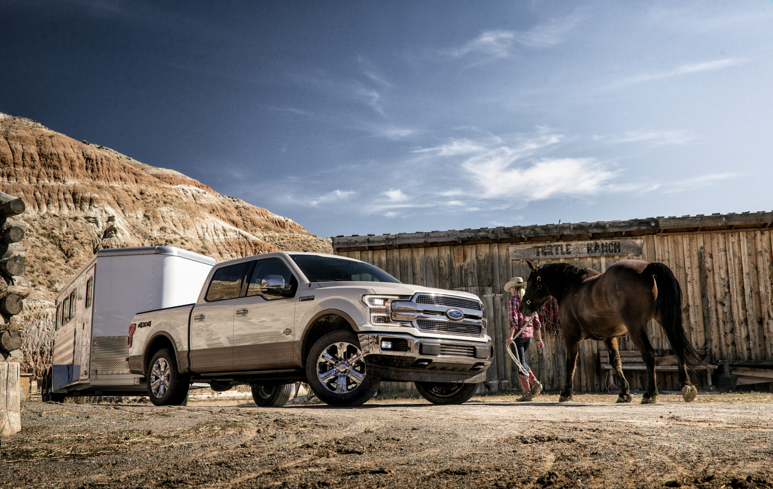 F150_KRChrome_Horse_Trailer_Arena_0044_sd