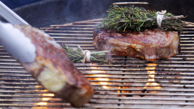 facebook-Linked_Image___Andrew Zimmern's Grilled NY Strips_1