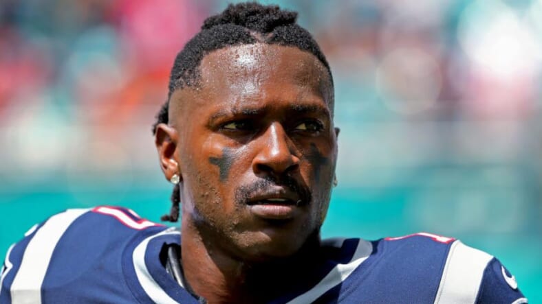 facebook-Linked_Image___antonio-brown-GettyImages-1169918847