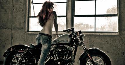 facebook-Linked_Image___Harley Davidson Book3