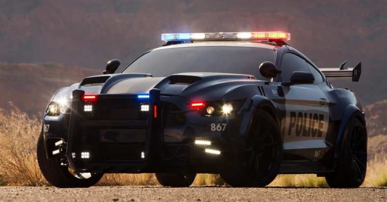 facebook-Linked_Image___Transformers Police Mustang Barricade