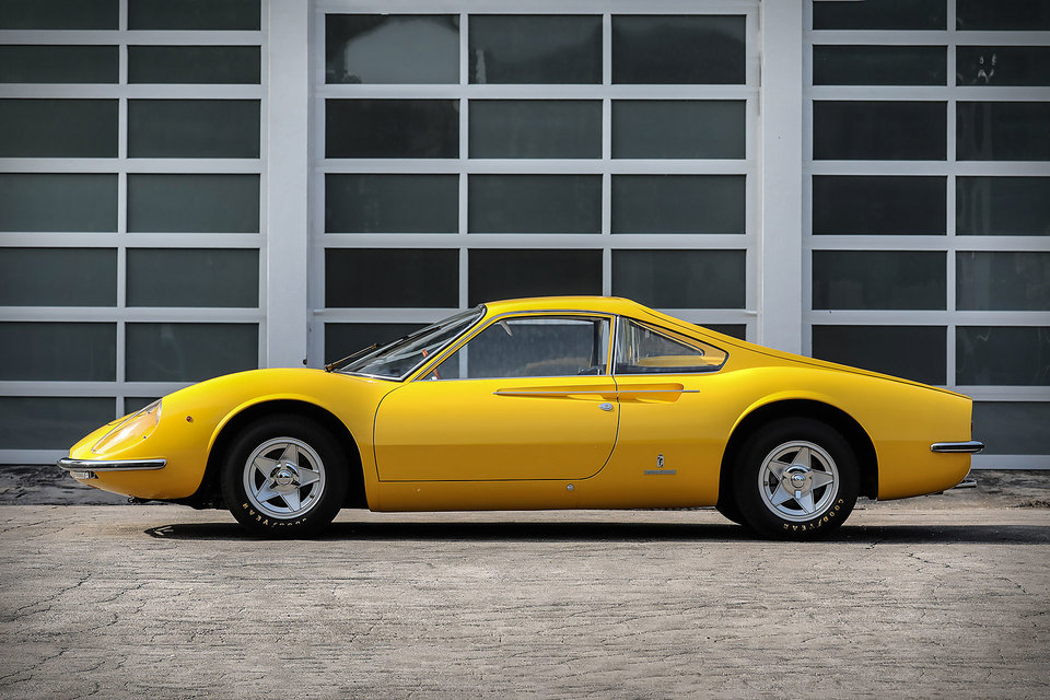 Ferrari dino-206gt
