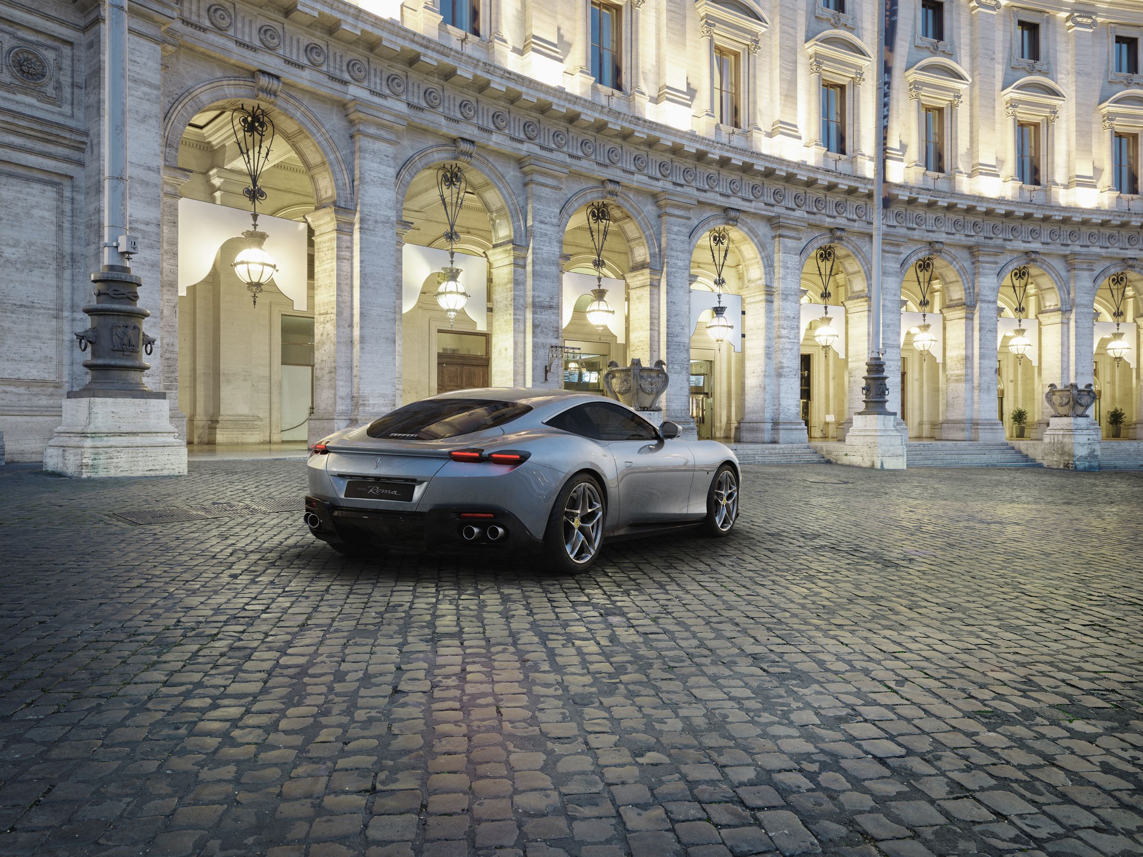 Ferrari Roma (4)