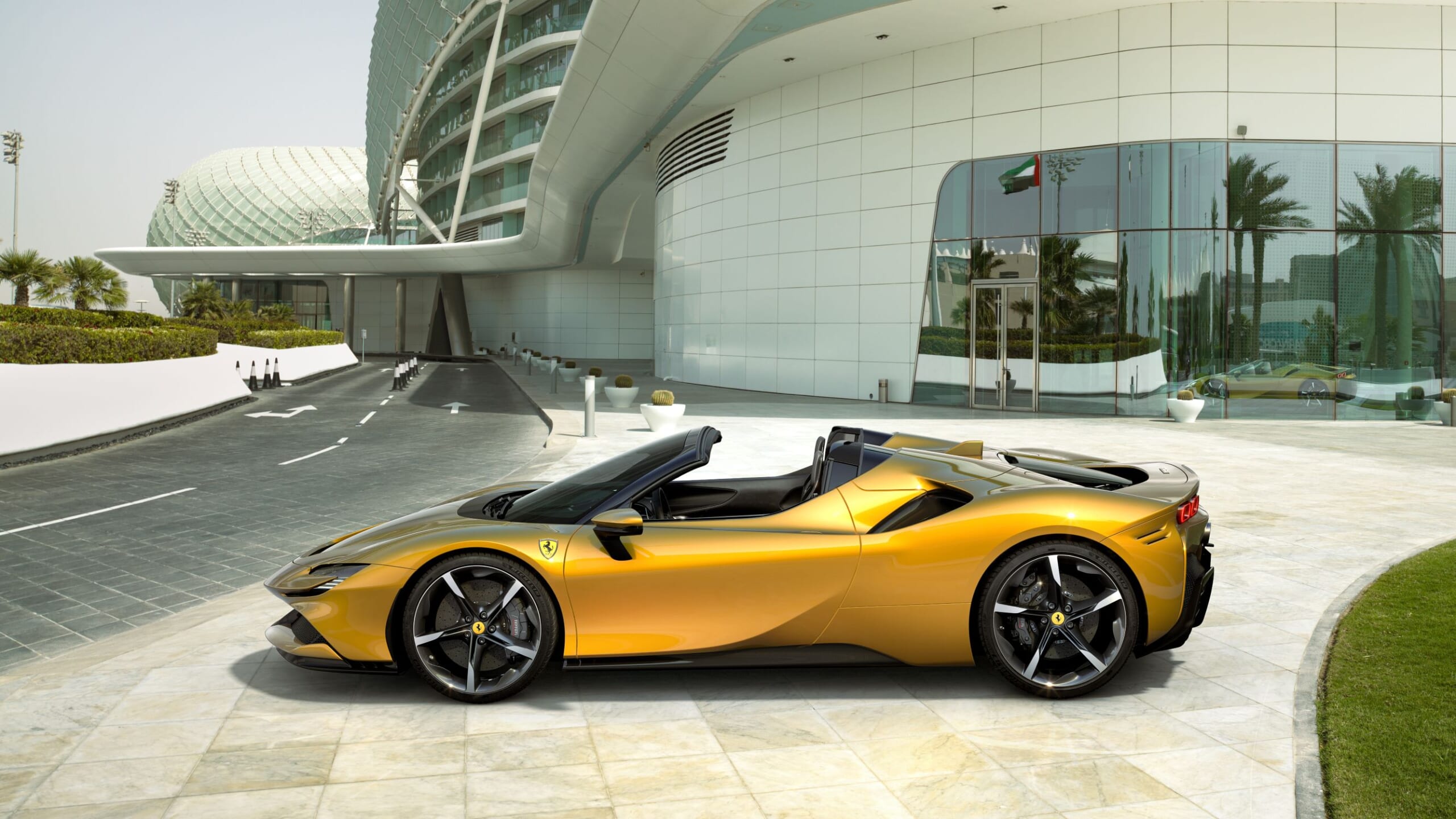 Ferrari SF90 Spider (3)