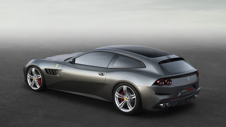 Ferrari_GTC4Lusso_side_r_high_LR.jpg