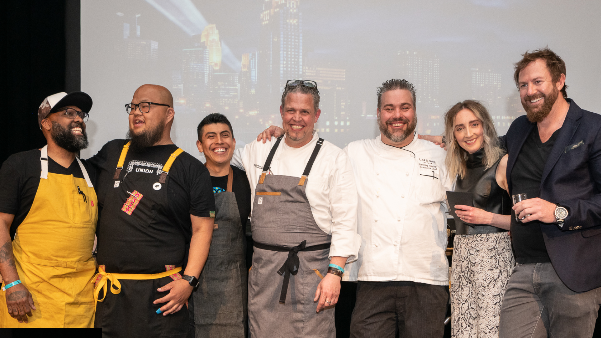 FIVE-CHEFS-COMPETING