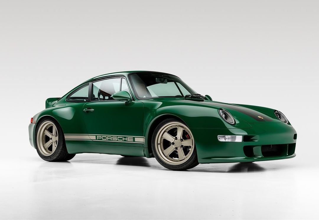 Gunther Werks Porsche 911 993 Irish Green Commission (4)