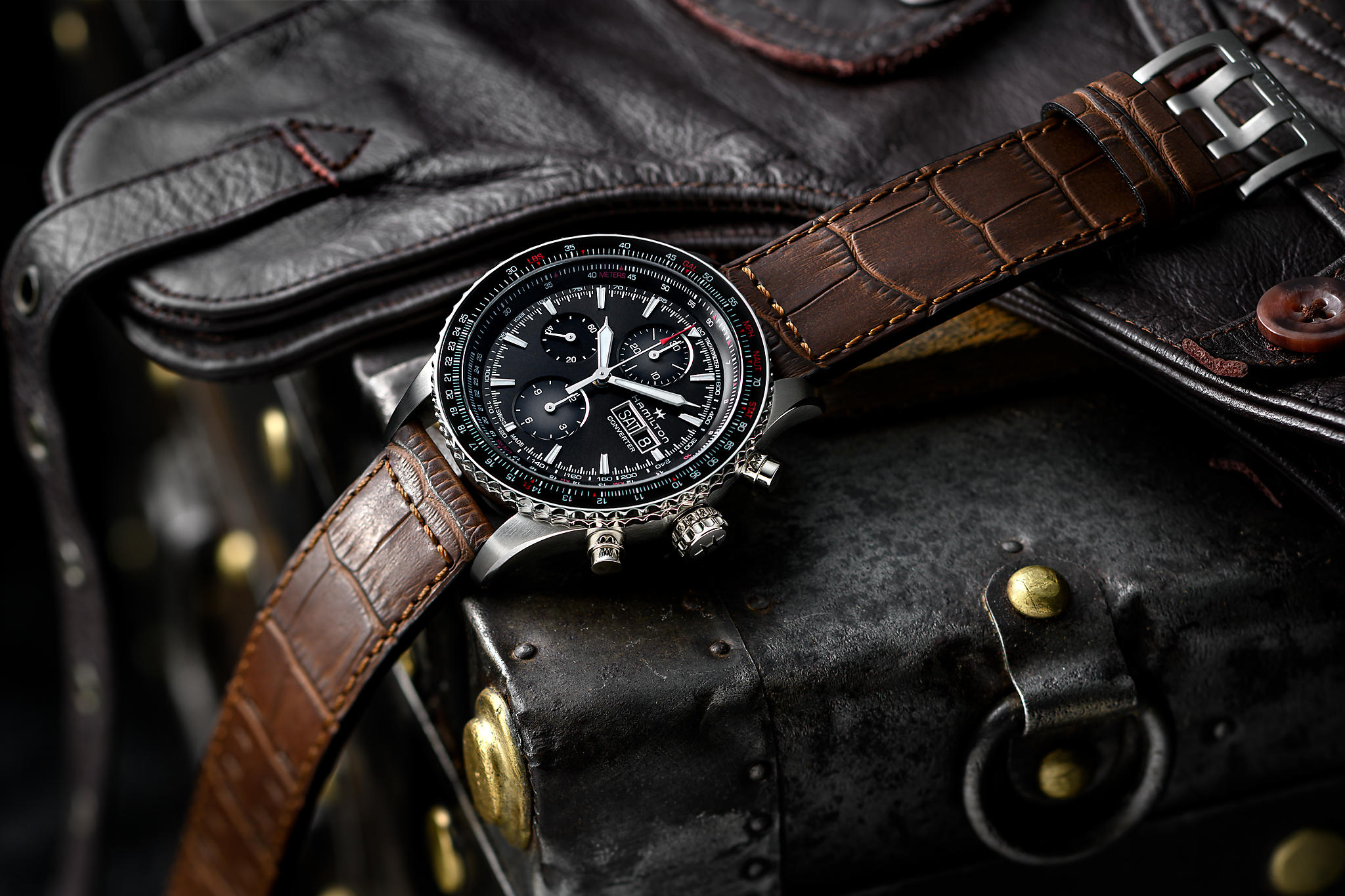 hamilton khaki aviation trunk