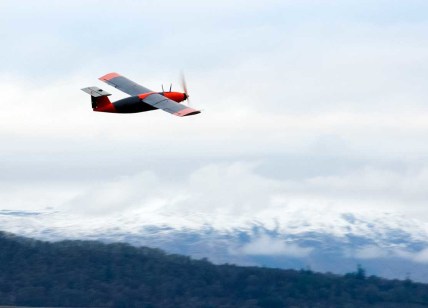 A hydrogen-powered fixed-wing plane takes a test flight