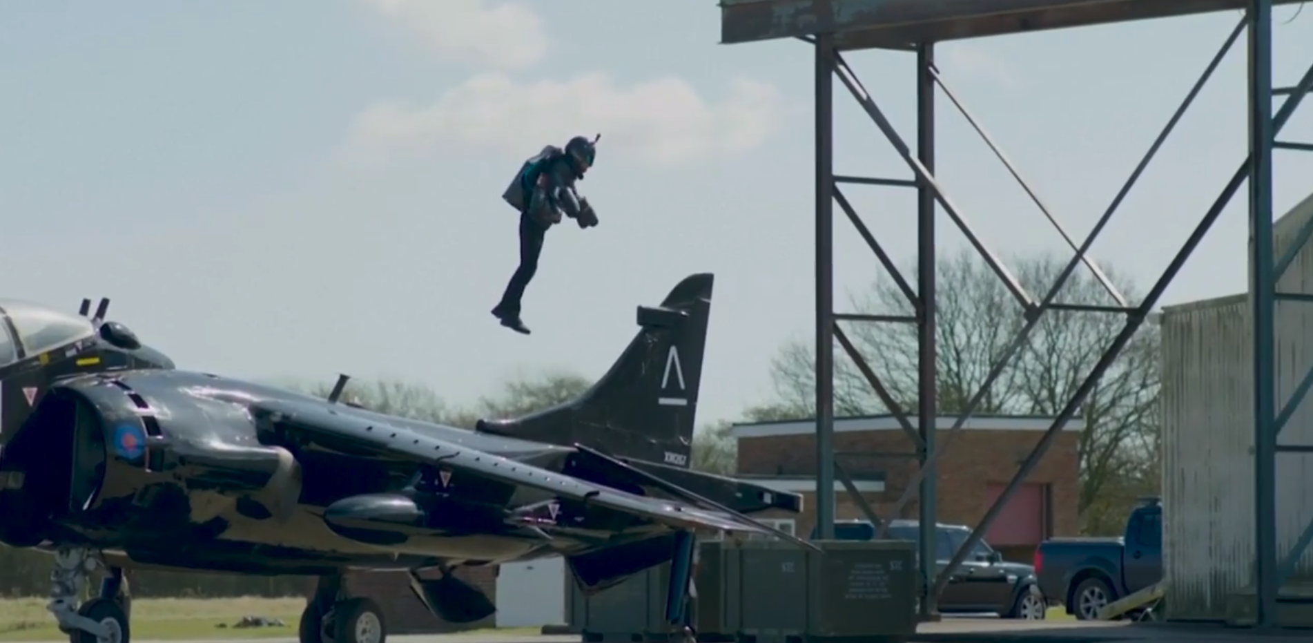 Jet suit (2)
