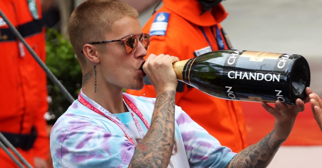 Justin Bieber's Bonkers Tour Demands Include Backstage Jacuzzis