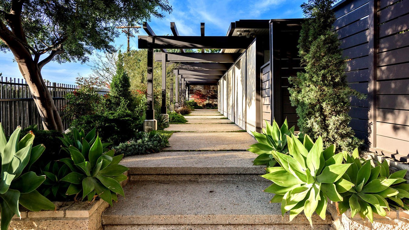 la-fi-hotprop-wes-craven-20160412-photos-020.jpg