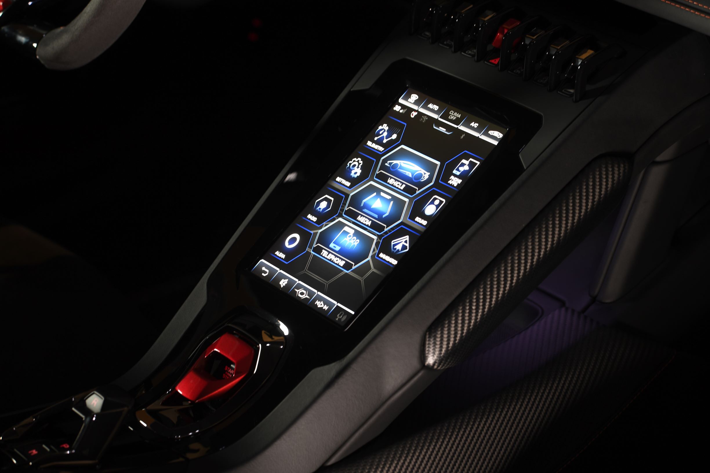 Lamborghini Huracan Evo Amazon Alexa (1)